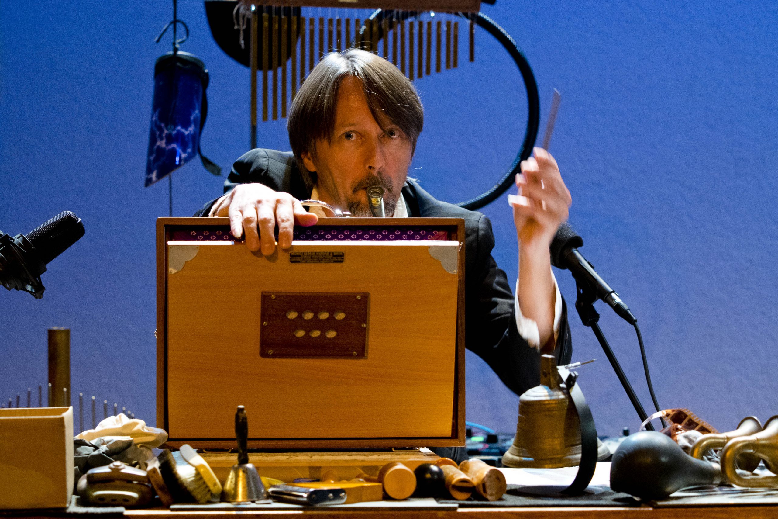 Andrea Kilian, Geräuschemacher Max Bauer